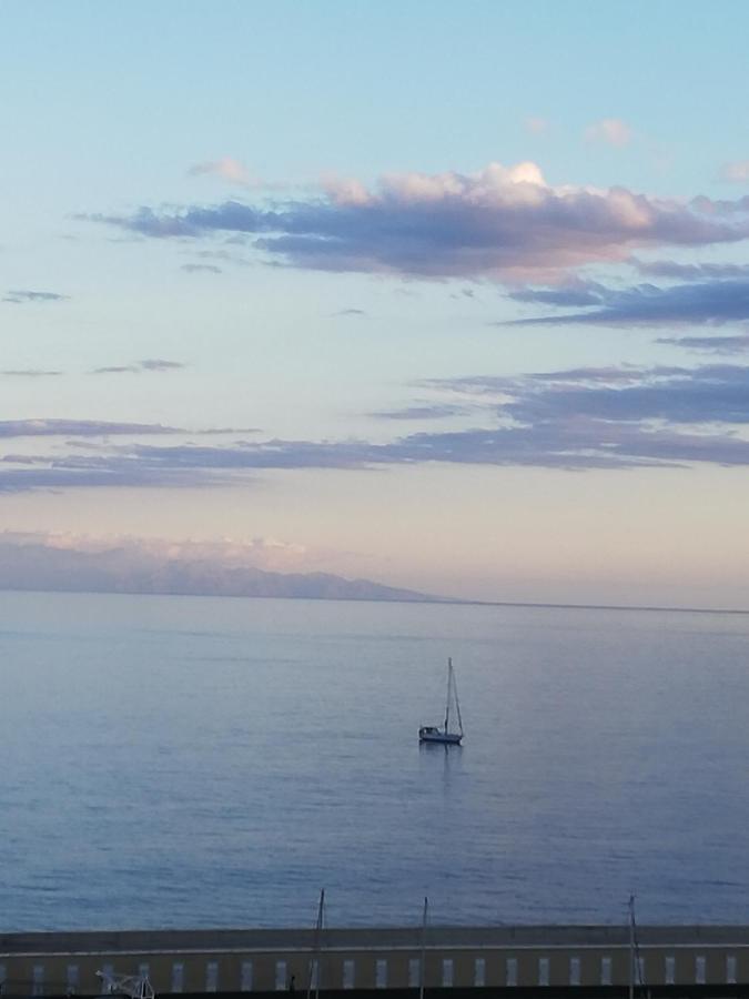 Paradise كانديلاريا المظهر الخارجي الصورة